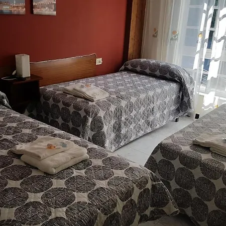 Costa Victoria بيت شباب ساموس